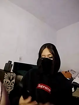 valerria 44 online show from 04.17.26