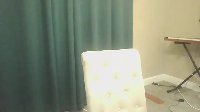 MaliaSkye online show from 12.20.25