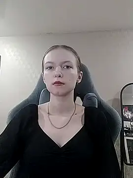 Yzi online show from 12.23.25