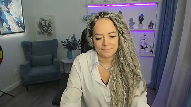 SamanthaReider online show from 01.10.26