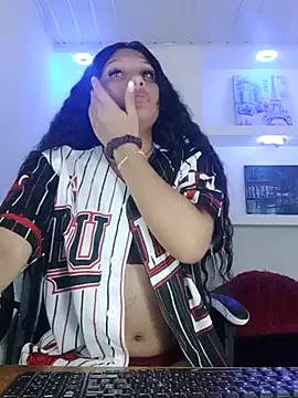 ashley-17 online show from 12.21.25