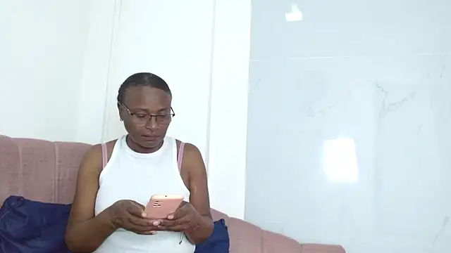 CleopatraIsis online show from 12.22.25