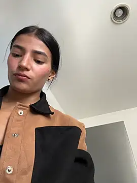 Ema Rose  online show from 02.05.26