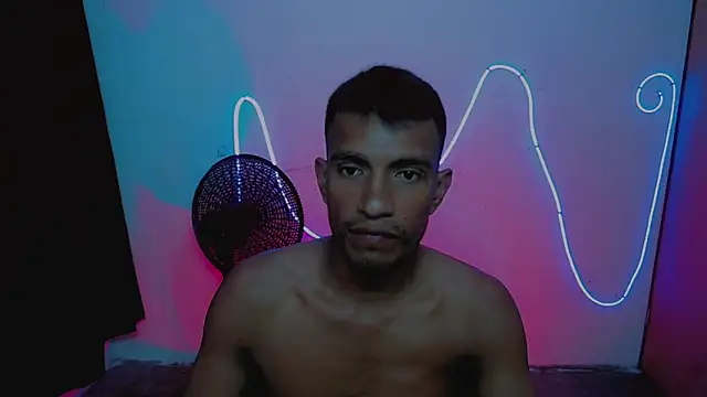 Yeison 777  online show from 12.21.25