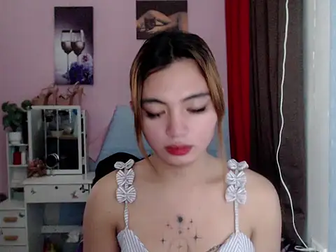 petite21gomez online show from 12.21.25