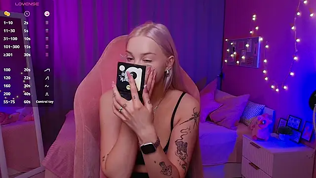 Leslie Caronn online show from 03.20.26