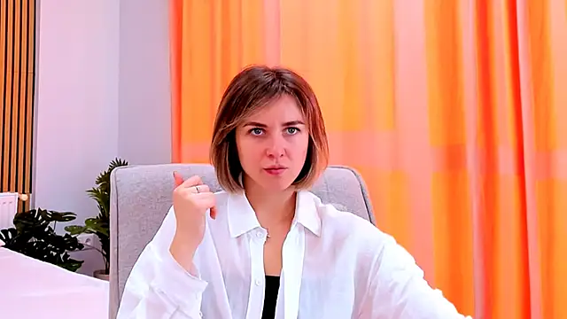 EmeraldGlow online show from 04.05.26