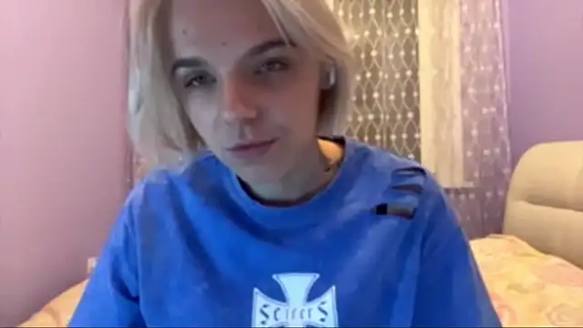 Scarlet cat online show from 12.23.25