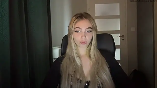 TeenLily online show from 06.04.26