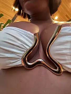 Irina Velvett online show from 02.19.26