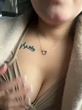 Snapshot of Molly-xiao chatting on 03.06.26 Molly-xiao online show from 03.06.26