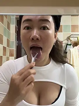 Snapshot of Molly-xiao chatting on 03.30.26 Molly-xiao online show from 03.30.26