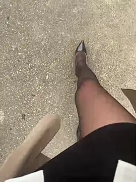 Snapshot of Molly-xiao chatting on 04.01.26 Molly-xiao online show from 04.01.26