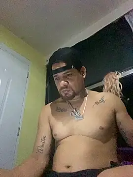 Snapshot of Dominicanobb chatting on 02.05.26 Dominicanobb online show from 02.05.26