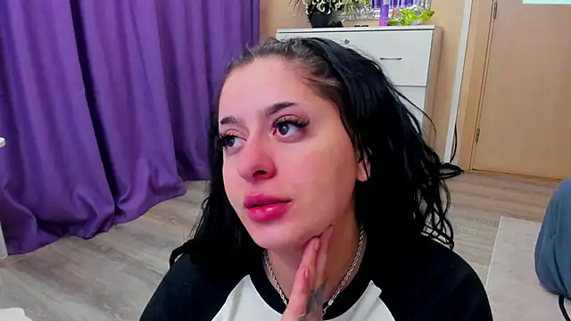 NayaNoirX online show from 04.08.26