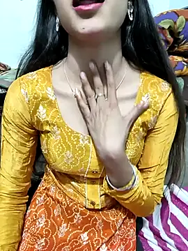 Yours-Zeenat online show from 02.23.26