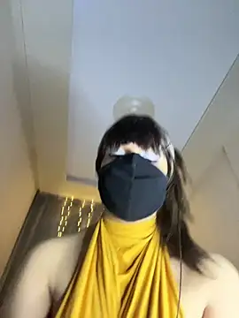 Snapshot of Inaa-Love chatting on 05.19.26 Inaa-Love online show from 05.19.26
