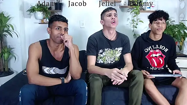 Interracial Snow Bunny online show from 01.09.26