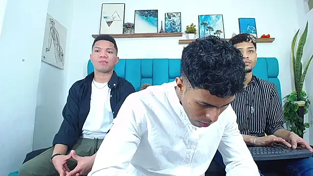 Interracial Snow Bunny online show from 04.10.26