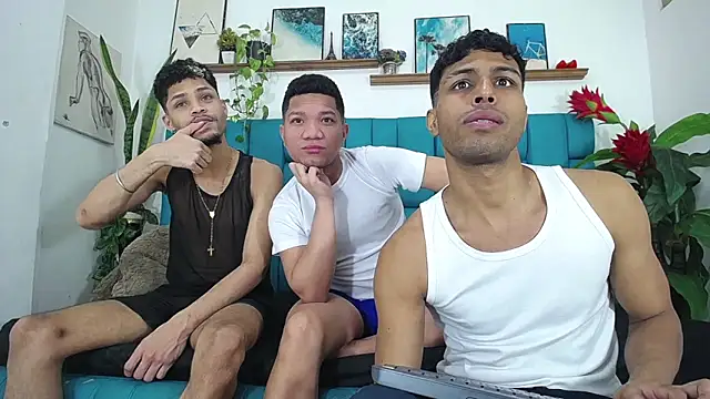 Interracial Snow Bunny online show from 05.10.26