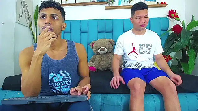 Interracial Snow Bunny online show from 05.29.26