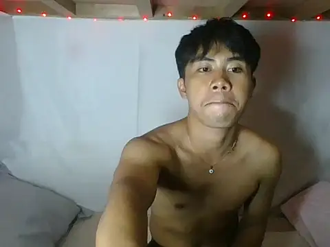 Snapshot of alejandro_fernan chatting on 02.15.26 alejandro fernan online show from 02.15.26