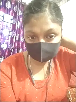 Snapshot of sumi_couele18 chatting on 12.23.25 sumi couele18 online show from 12.23.25