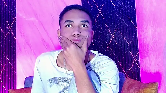 Snapshot of Sweet_David_ chatting on 01.12.26 Sweet David online show from 01.12.26