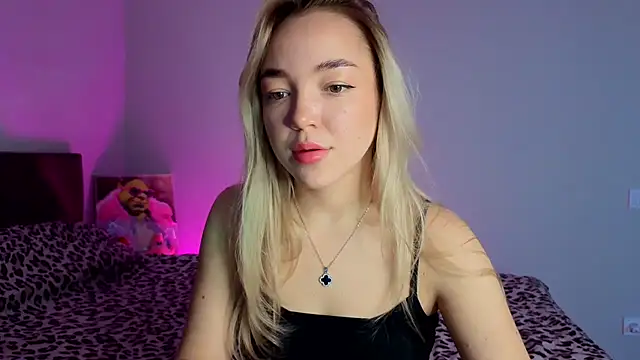 ChrissBerry online show from 03.20.26