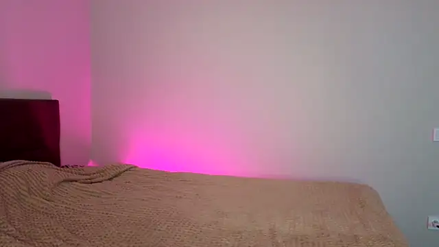 ChrissBerry online show from 04.11.26