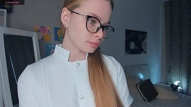 Snapshot of Icehoneybyte chatting on 01.07.26 Icehoneybyte online show from 01.07.26