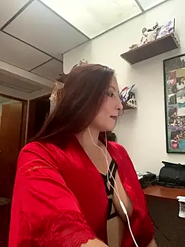 Snapshot of Scarlet_auraa chatting on 01.11.26 Scarlet auraa online show from 01.11.26