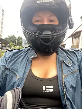 Snapshot of Scarlet_auraa chatting on 01.12.26 Scarlet auraa online show from 01.12.26