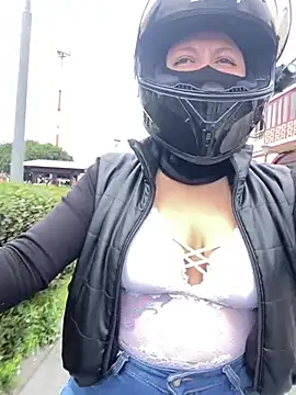 Snapshot of Scarlet_auraa chatting on 02.05.26 Scarlet auraa online show from 02.05.26