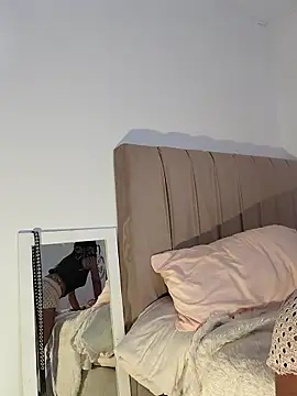 DAMMLEYLA online show from 01.31.26