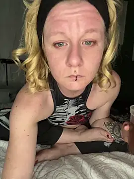 Snapshot of Autumn_paige chatting on 02.13.26 Autumn paige online show from 02.13.26