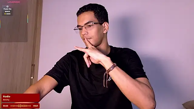 Snapshot of Pikashu7u7 chatting on 01.10.26 Pikashu7u7 online show from 01.10.26