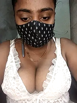 Hotty Nishaa online show from 03.29.26