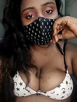 Hotty Nishaa online show from 04.14.26