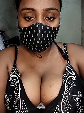 Hotty Nishaa online show from 04.15.26