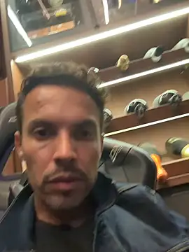 Snapshot of Naldopaugrand chatting on 02.10.26 Naldopaugrand online show from 02.10.26