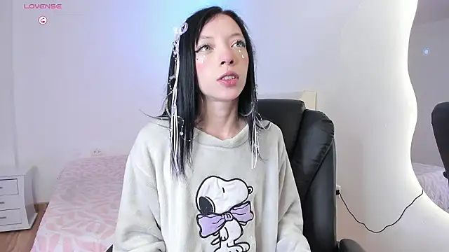 Snapshot of Diamond__cherry69 chatting on 02.24.26 Diamond cherry69 online show from 02.24.26