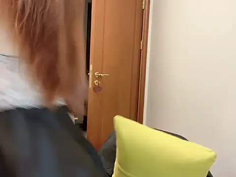 YiYi-oo online show from 01.18.26