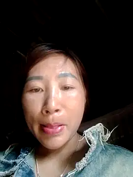 Fading roses online show from 04.17.26