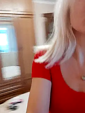 Snapshot of MiraStar984 chatting on 02.15.26 MiraStar984 online show from 02.15.26