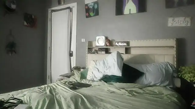 Snapshot of Derrick7799 chatting on 01.10.26 Derrick7799 online show from 01.10.26