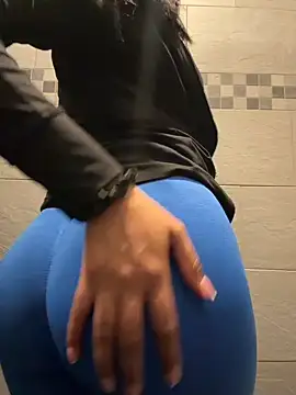 AnahiSkye online show from 04.16.26