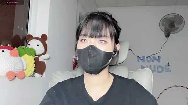 Tieu-May online show from 07.10.26
