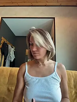 Snapshot of Jack-Alice chatting on 06.09.26 Jack-Alice online show from 06.09.26