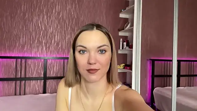 Flora Amber online show from 01.16.26